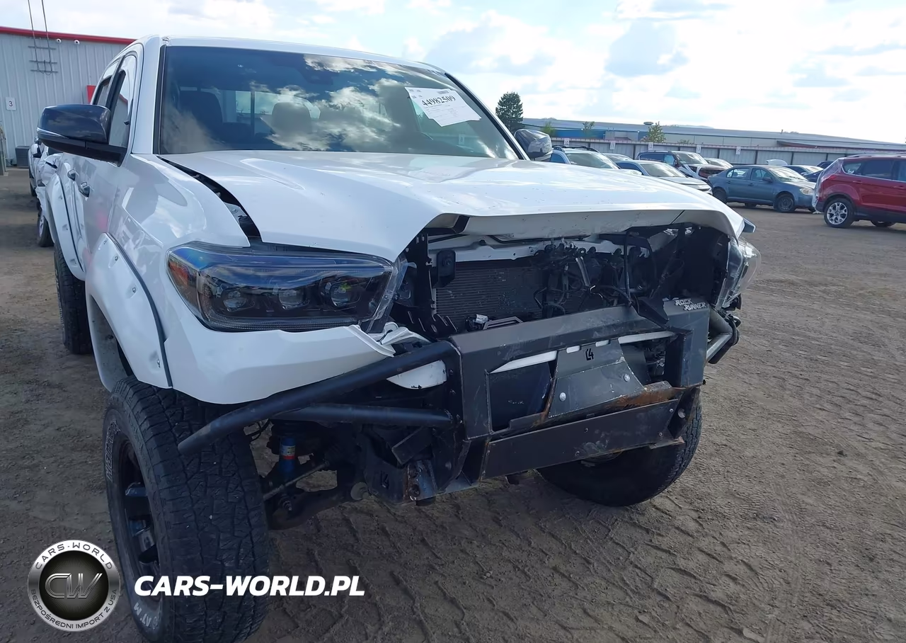 2018 Toyota Tacoma Trd Off Road VIN:3TMCZ5AN9JM168793 - 18
