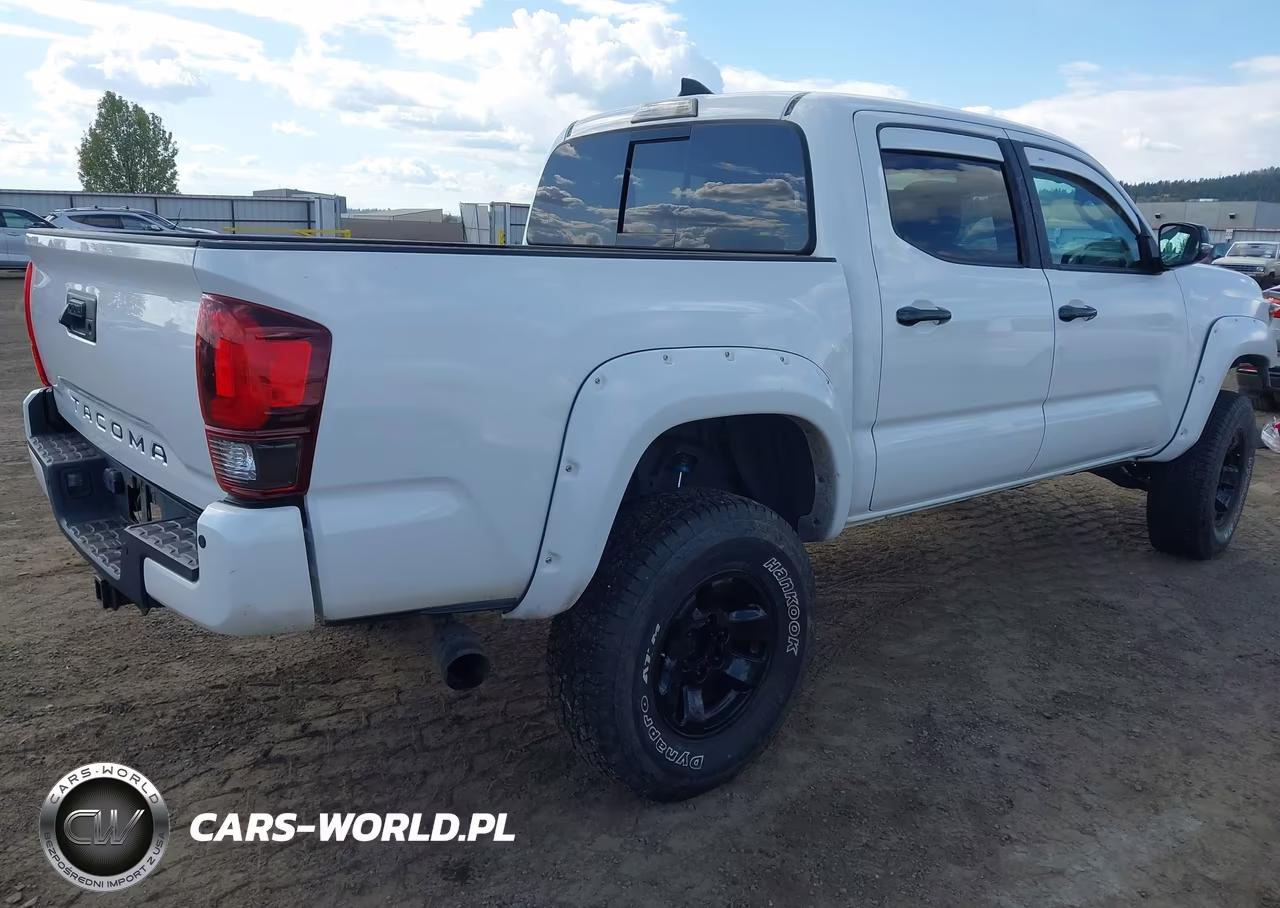2018 Toyota Tacoma Trd Off Road VIN:3TMCZ5AN9JM168793 - 4