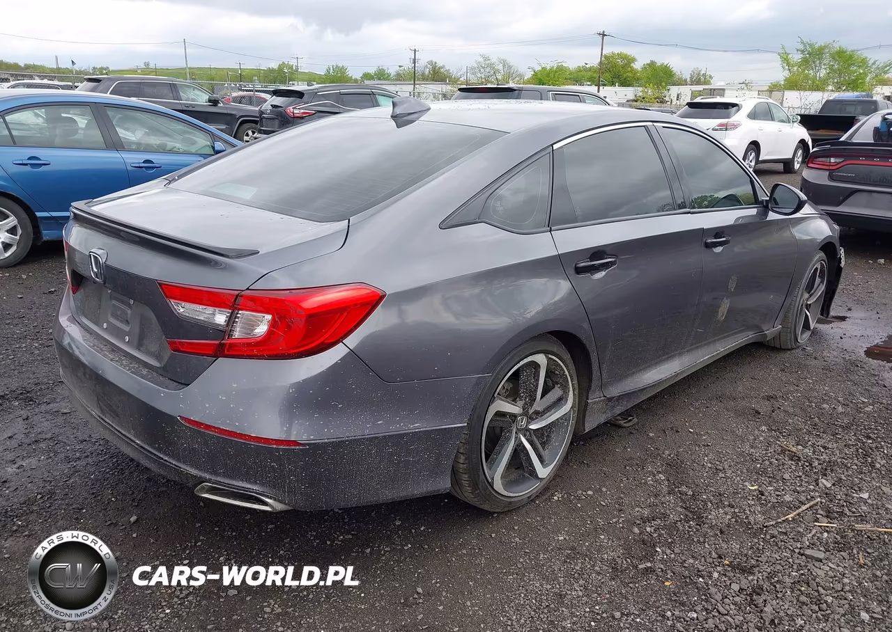 2018 Honda Accord Sport VIN:1HGCV1F34JA087307 - 4