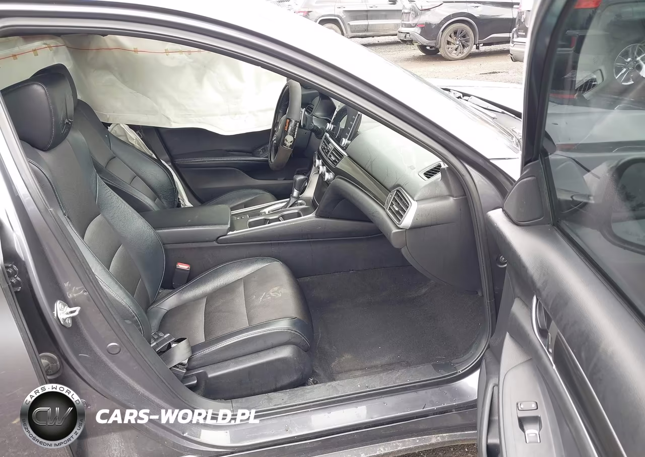 2018 Honda Accord Sport VIN:1HGCV1F34JA087307 - 5