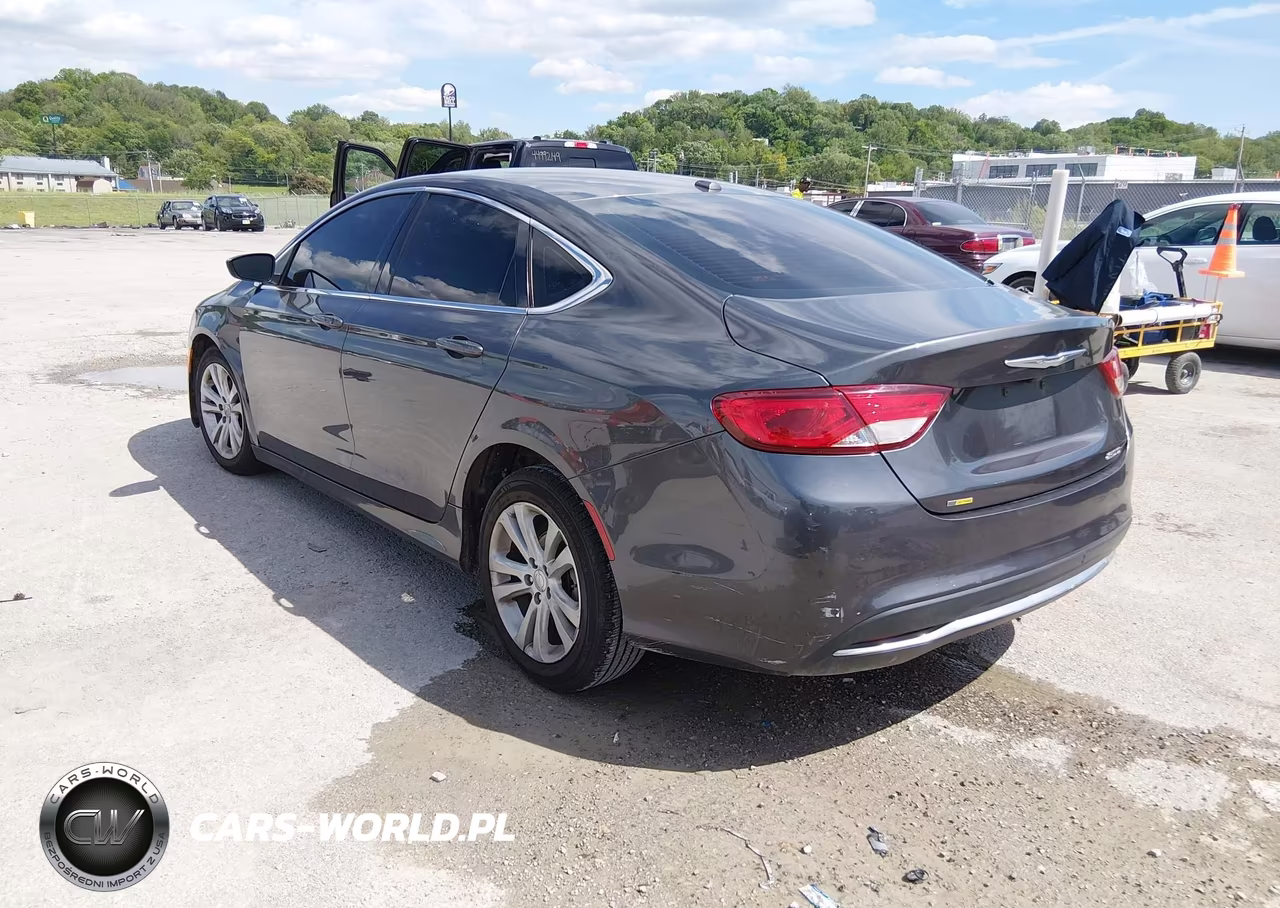 2015 Chrysler 200 Limited VIN:1C3CCCAB5FN616637 - 3