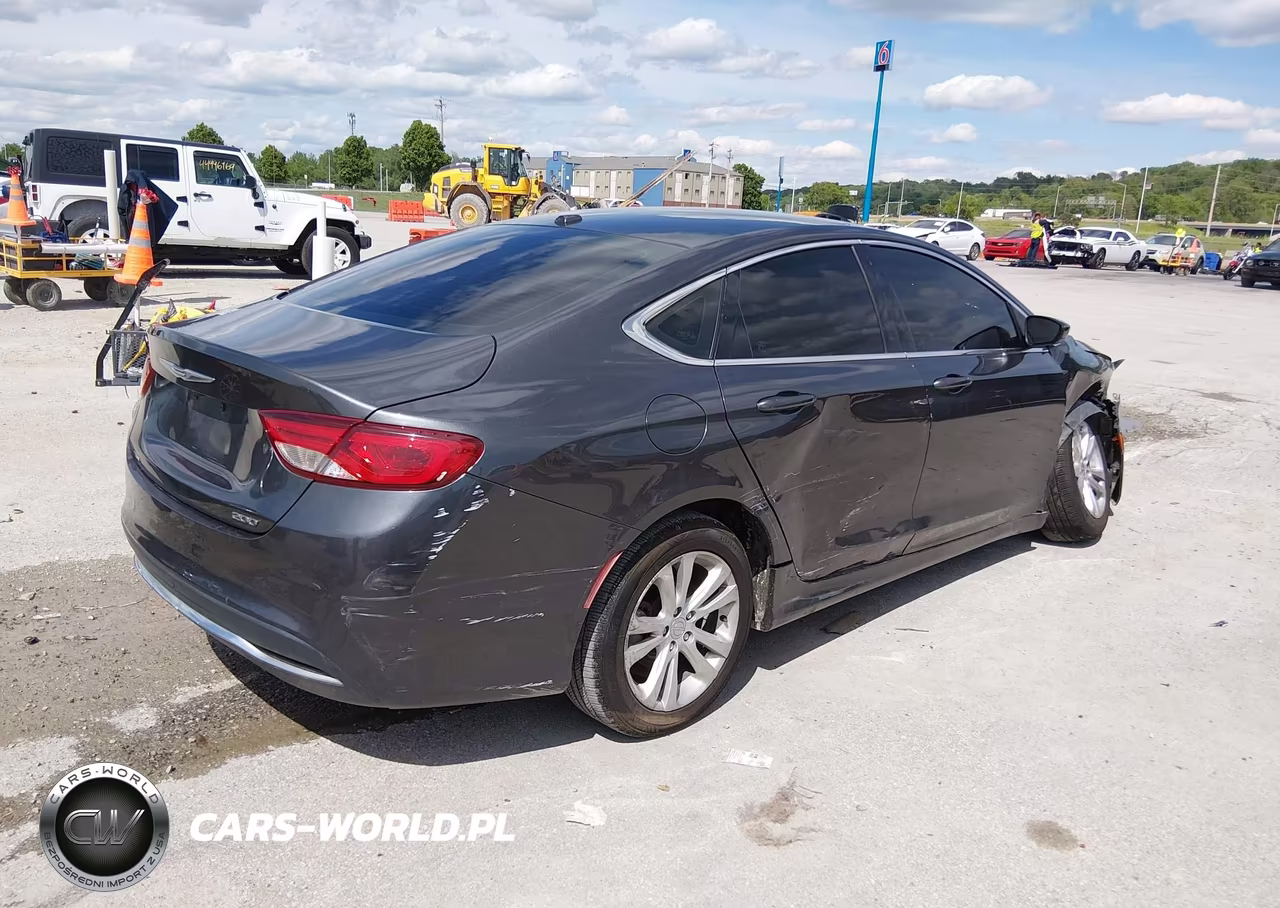 2015 Chrysler 200 Limited VIN:1C3CCCAB5FN616637 - 4