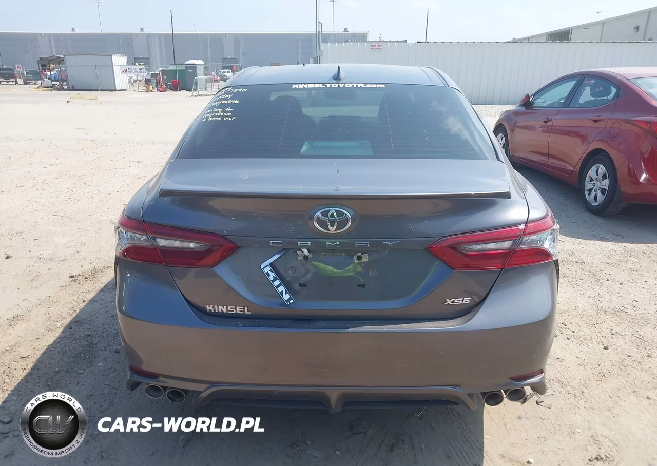 2021 Toyota Camry Xse VIN:4T1K61AK2MU555409 - 17