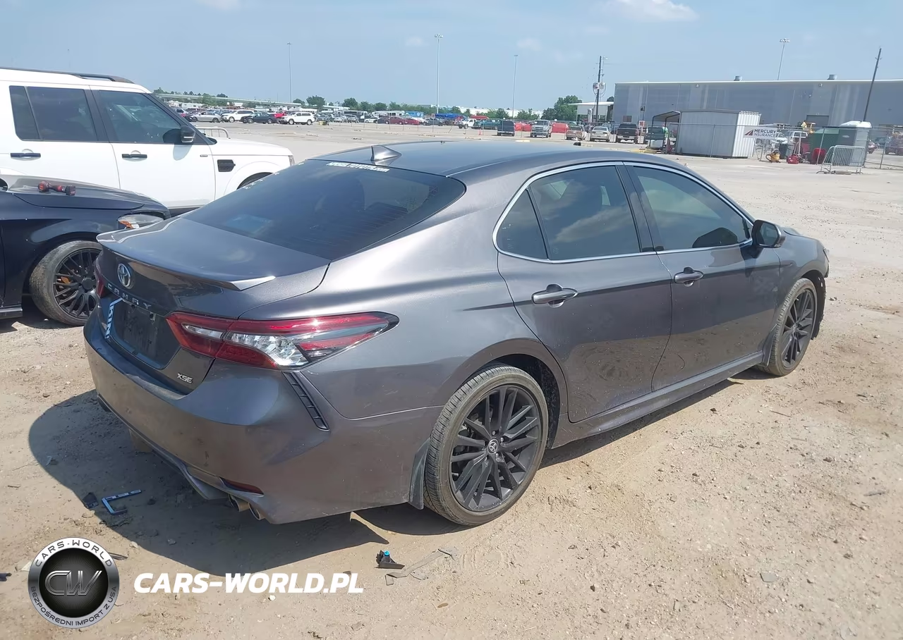 2021 Toyota Camry Xse VIN:4T1K61AK2MU555409 - 4