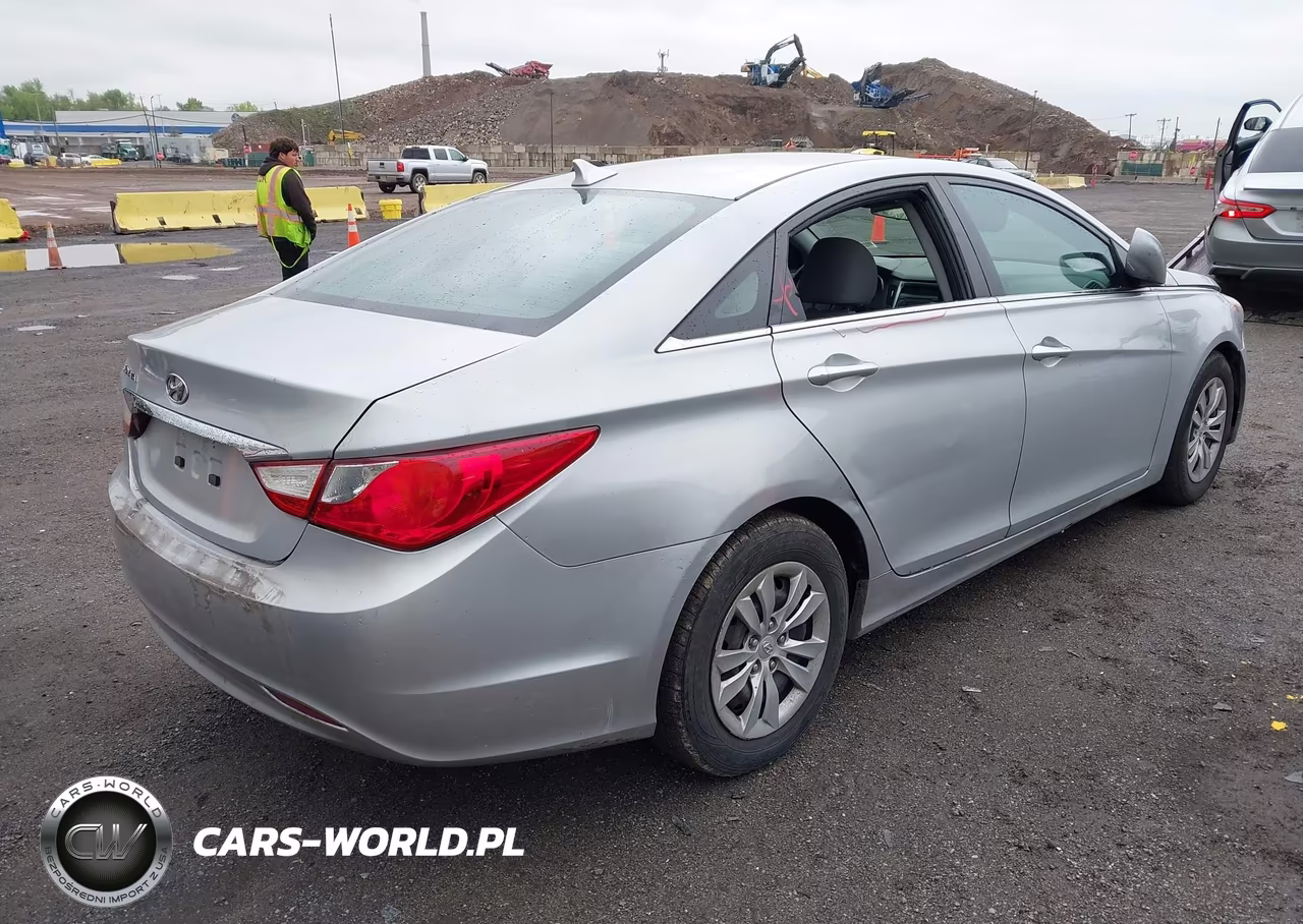 2011 Hyundai Sonata Gls VIN:5NPEB4AC4BH031872 - 4