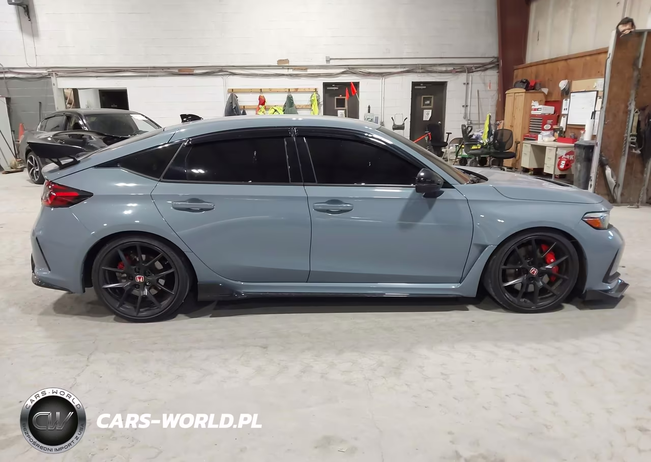 2025 Honda Civic Type R VIN:JHMFL5G40SX002850 - 13