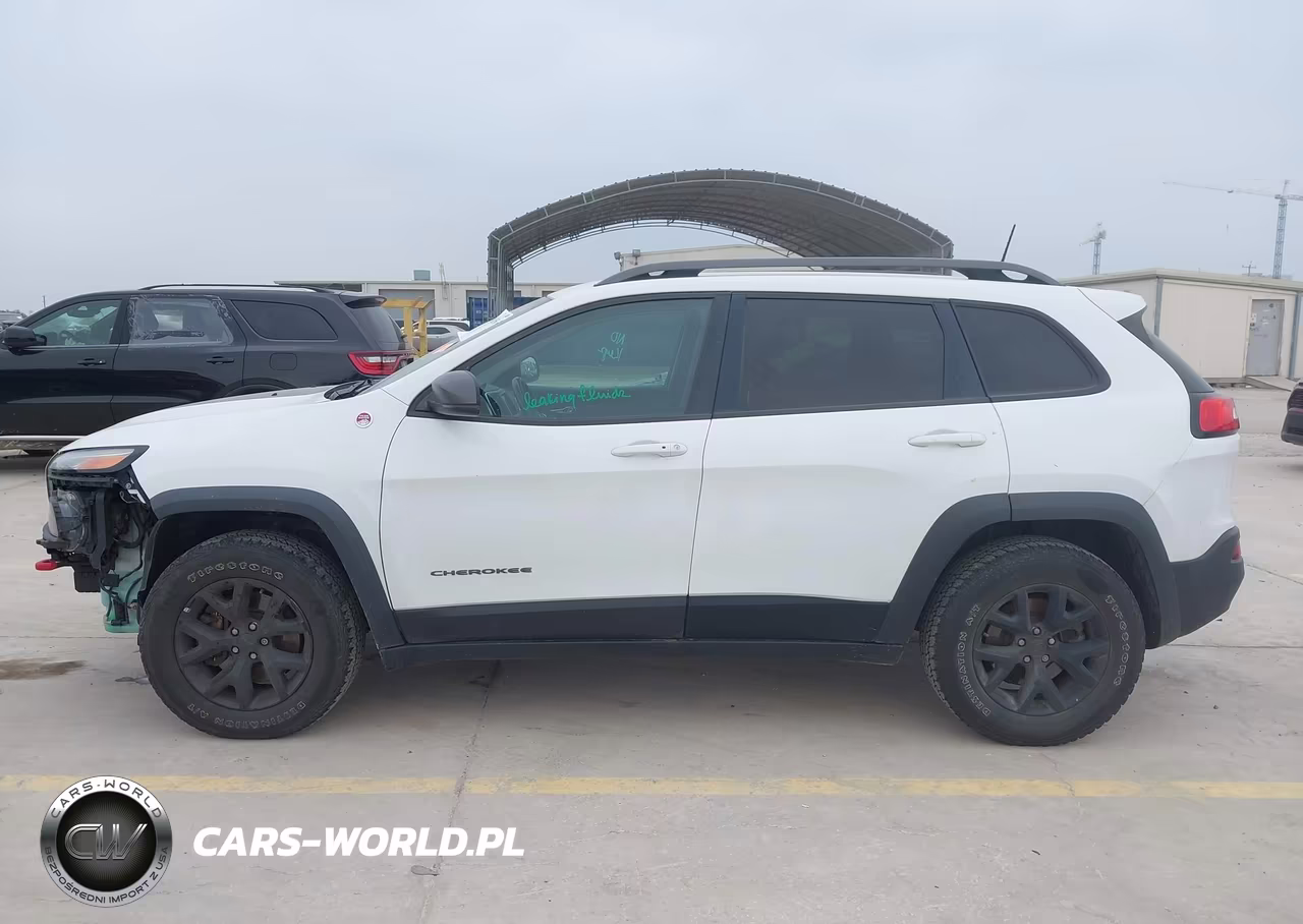 2018 Jeep Cherokee Trailhawk 4X4 VIN:1C4PJMBX5JD502851 - 15