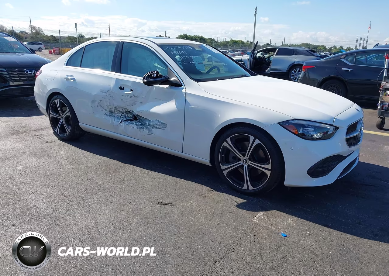 2025 Mercedes-Benz C 300 – zdjęcie 1 z 17