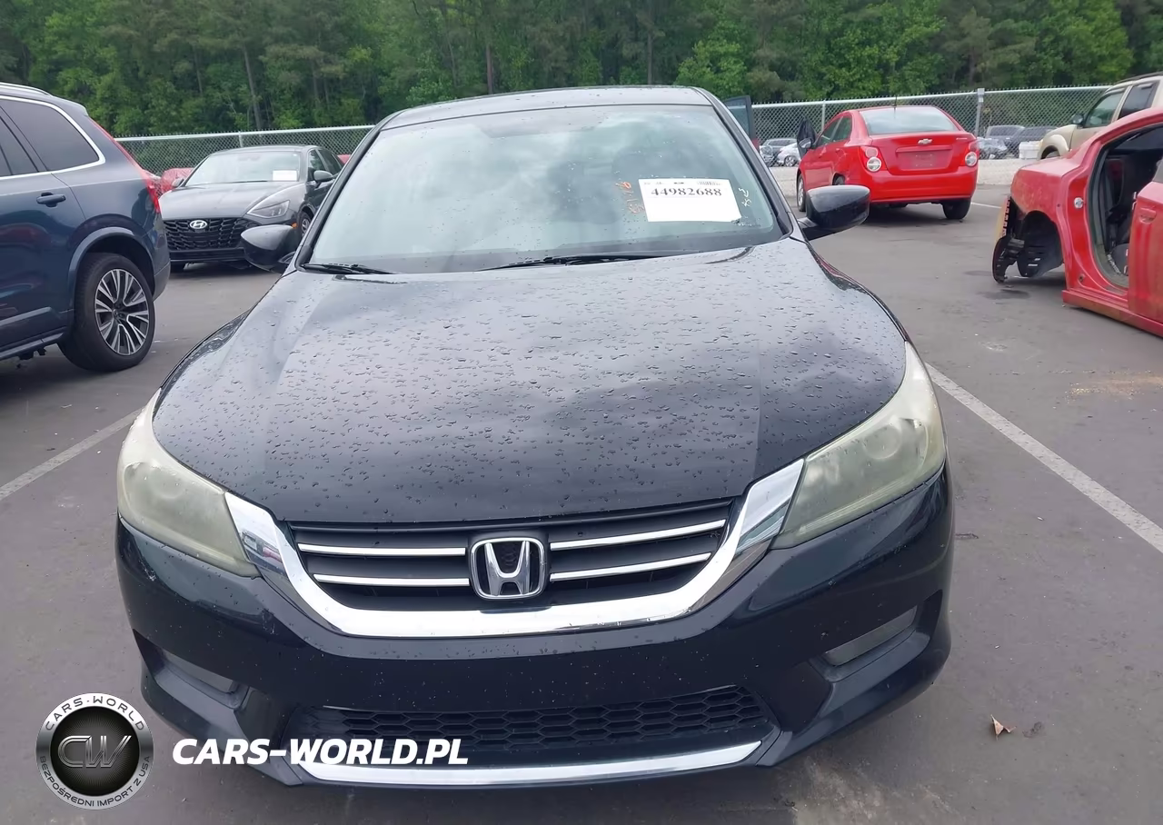 2015 Honda Accord Sport VIN:1HGCR2F57FA120514 - 12