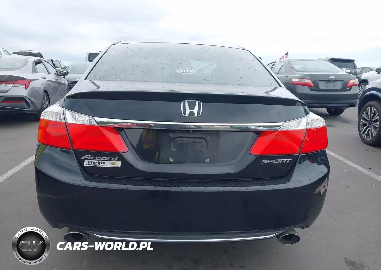 2015 Honda Accord Sport VIN:1HGCR2F57FA120514 - 16