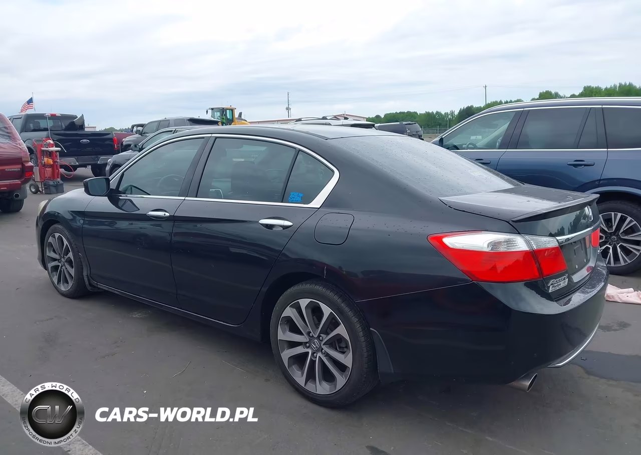 2015 Honda Accord Sport VIN:1HGCR2F57FA120514 - 3