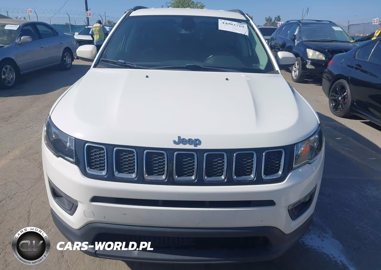 2018 Jeep Compass Latitude Fwd VIN:3C4NJCBB8JT469098 - 12