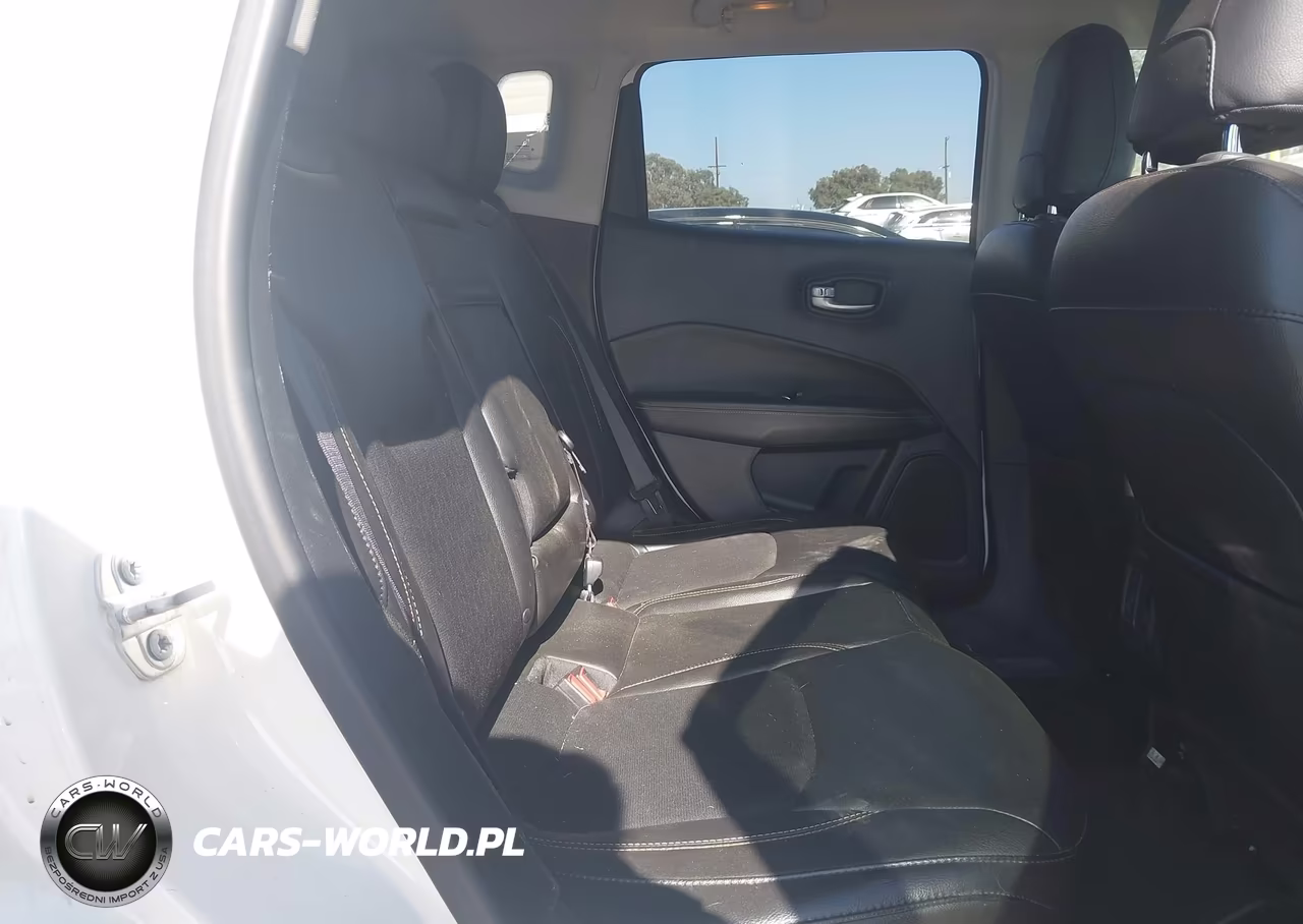 2018 Jeep Compass Latitude Fwd VIN:3C4NJCBB8JT469098 - 8
