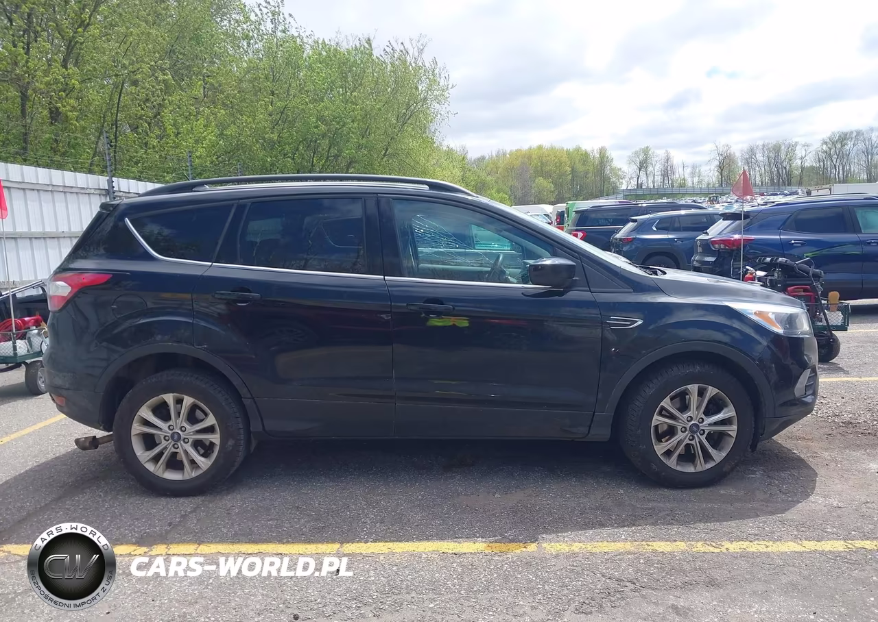 2018 Ford Escape Se VIN:1FMCU9GD8JUB52046 - 13