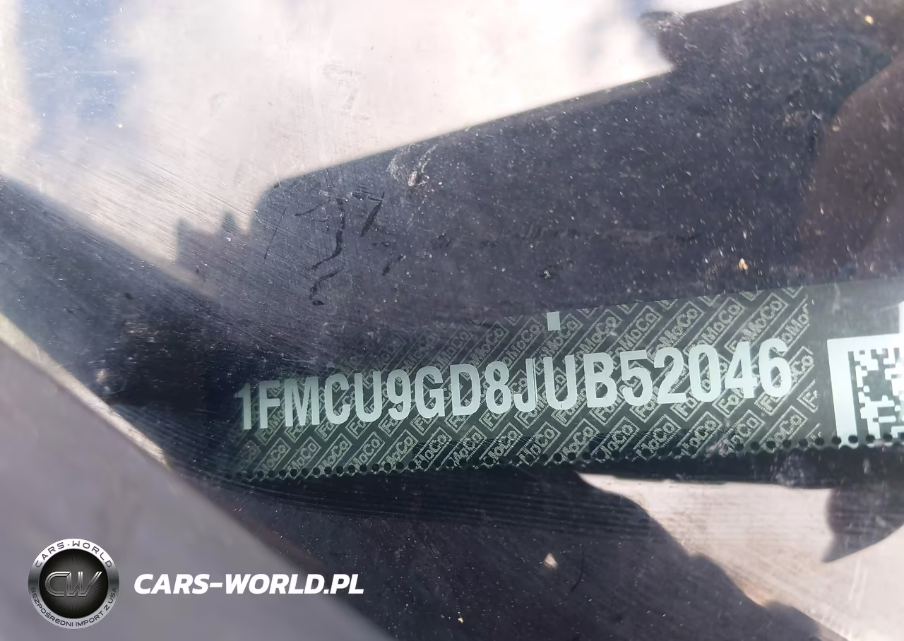 2018 Ford Escape Se VIN:1FMCU9GD8JUB52046 - 9