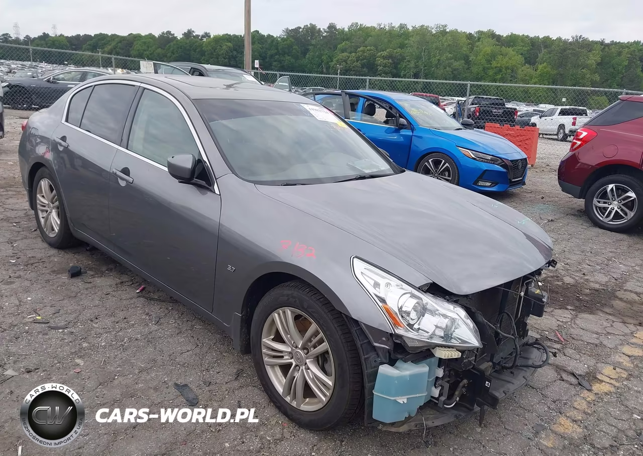 2015 Infiniti Q40