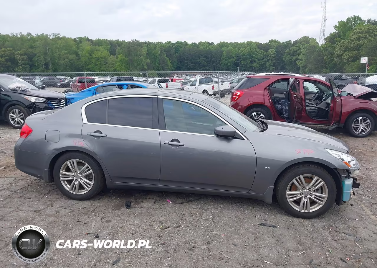2015 Infiniti Q40 VIN:JN1CV6AP0FM502623 - 13