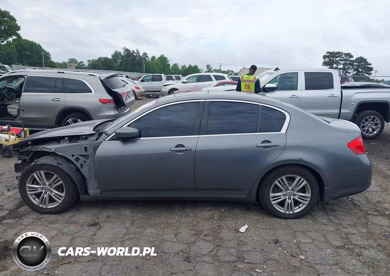 2015 Infiniti Q40 VIN:JN1CV6AP0FM502623 - 14