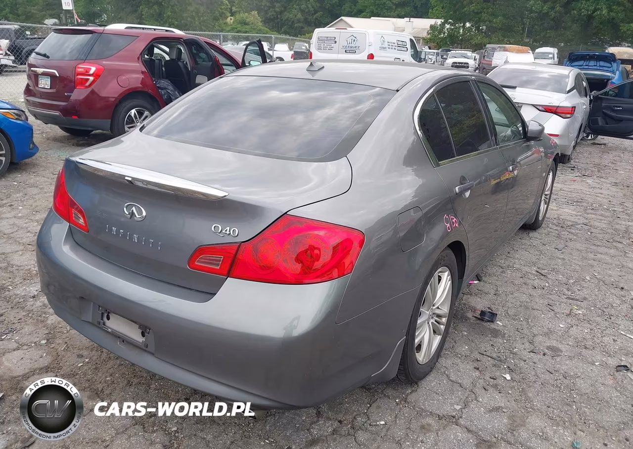 2015 Infiniti Q40 VIN:JN1CV6AP0FM502623 - 4