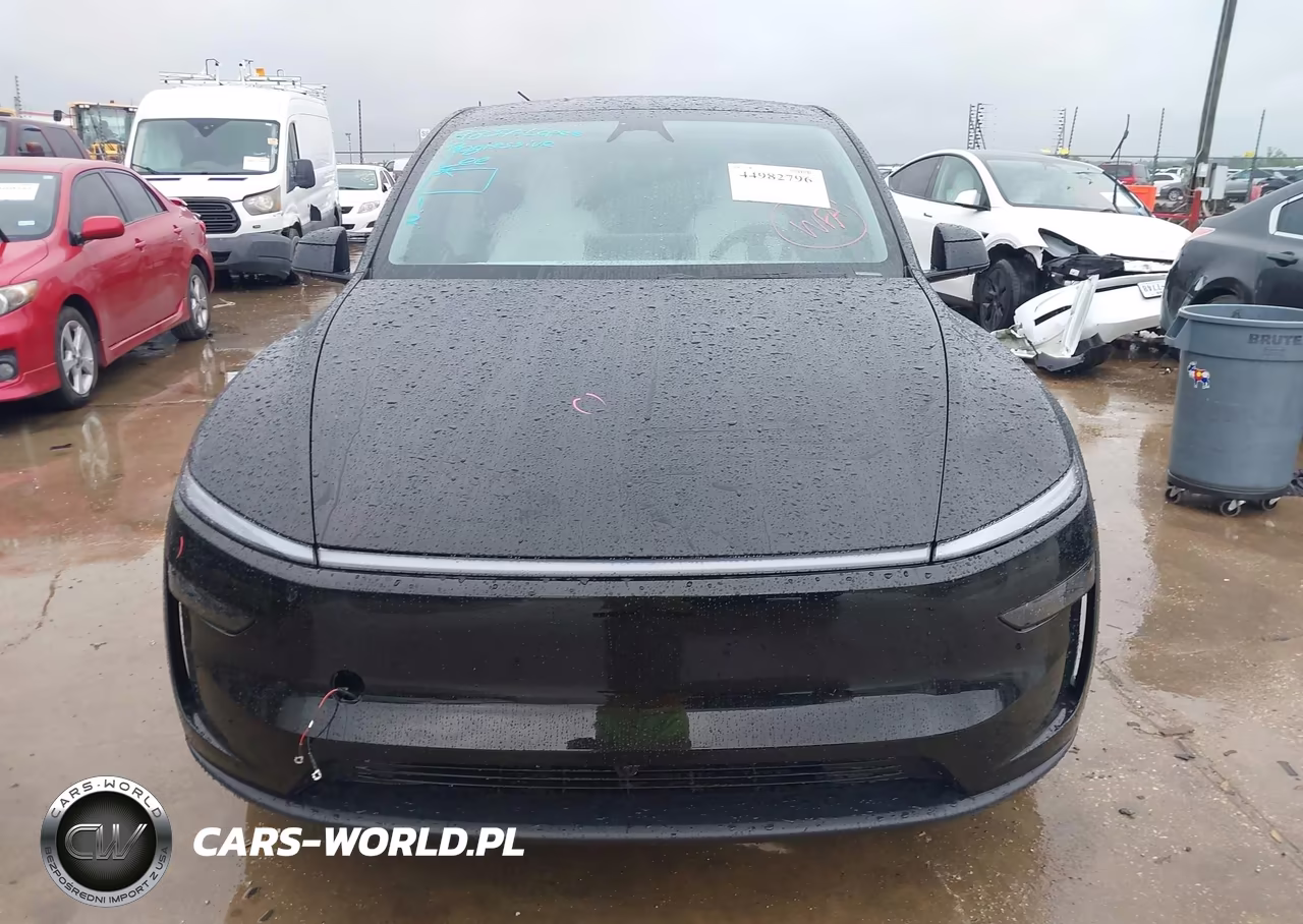2026 Tesla Model Y Premium Rear-Wheel Drive-Standard Rear-Wheel Drive VIN:7SAYGDED1TA494733 - 11