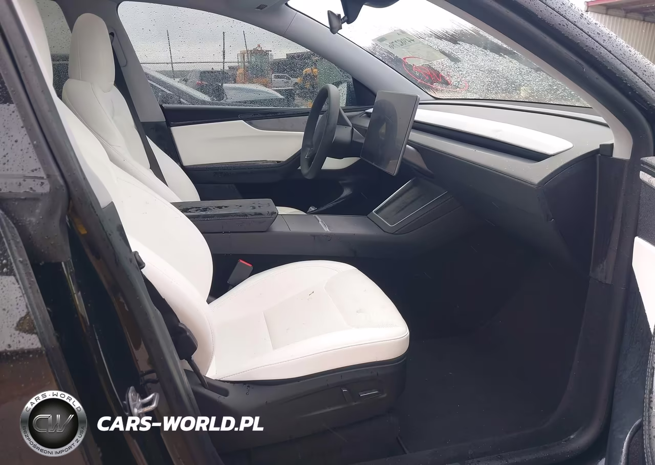 2026 Tesla Model Y Premium Rear-Wheel Drive-Standard Rear-Wheel Drive VIN:7SAYGDED1TA494733 - 5