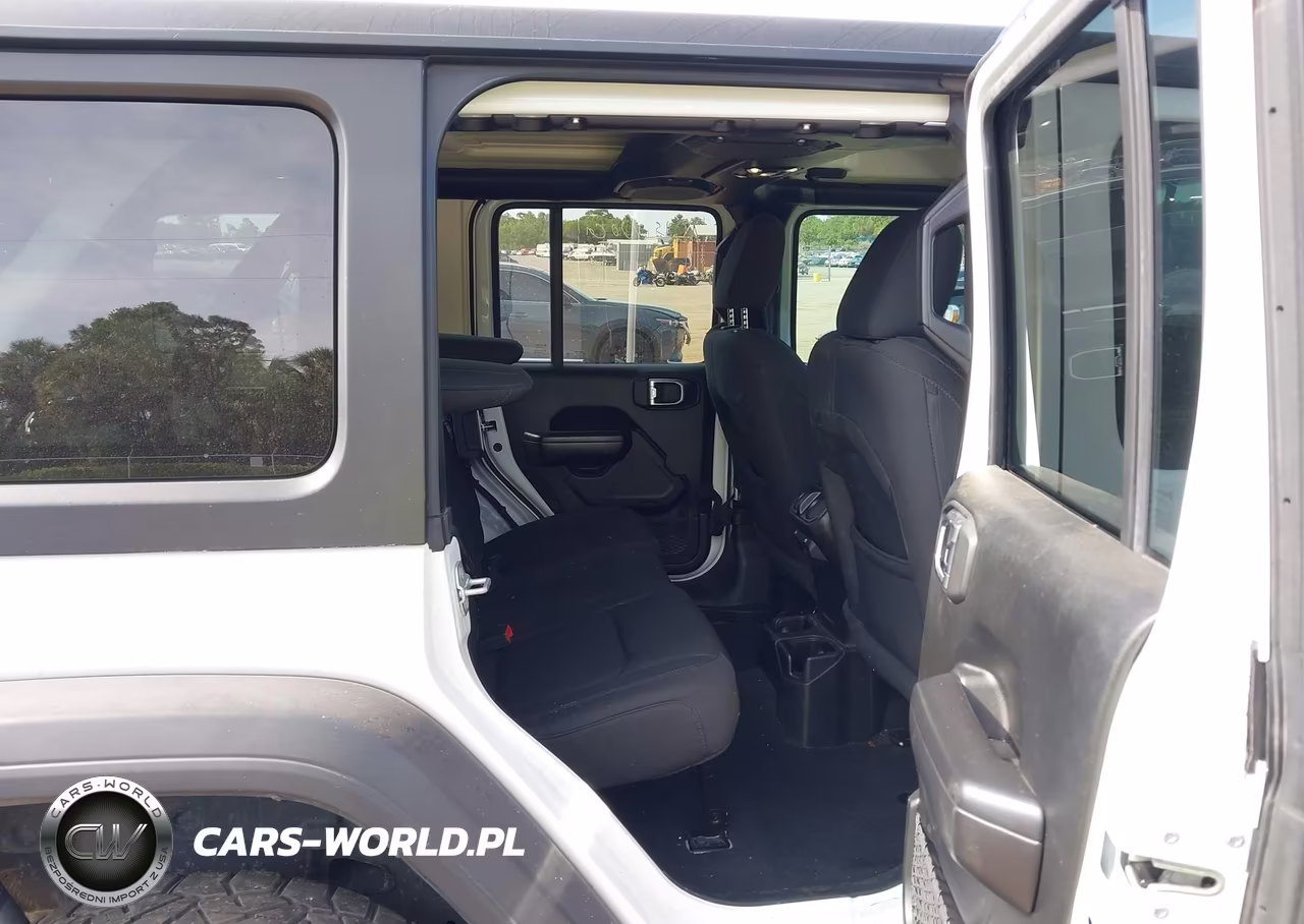 2020 Jeep Wrangler Unlimited Sport S 4X4 VIN:1C4HJXDN5LW167437 - 8