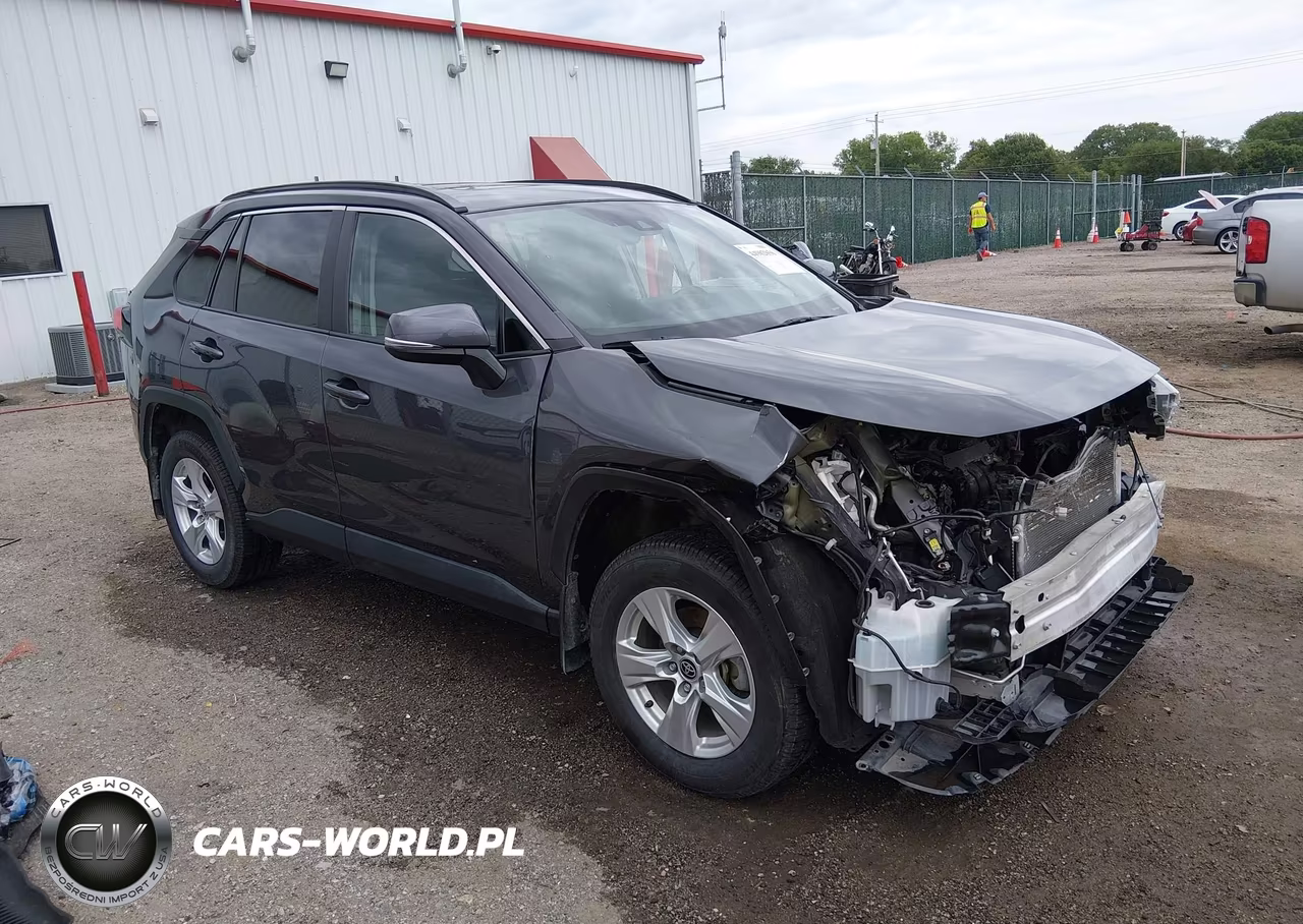 2021 Toyota Rav4 Xle – zdjęcie 1 z 17