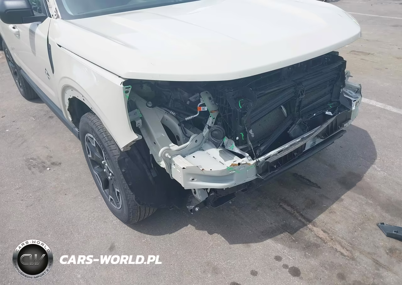 2025 Ford Bronco Sport Outer Banks VIN:3FMCR9CN2SRE53677 - 19