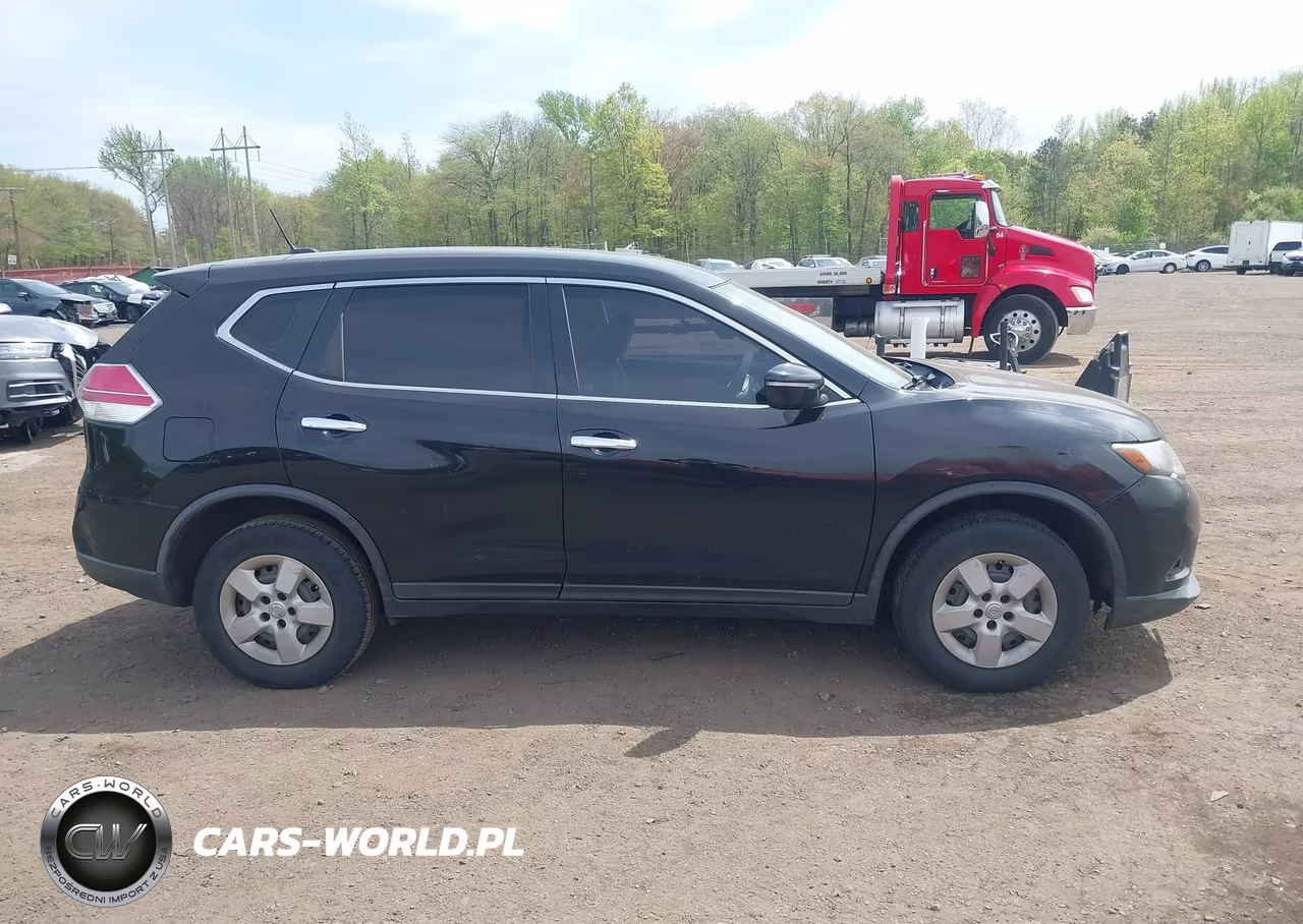 2015 Nissan Rogue S VIN:KNMAT2MV3FP535305 - 13