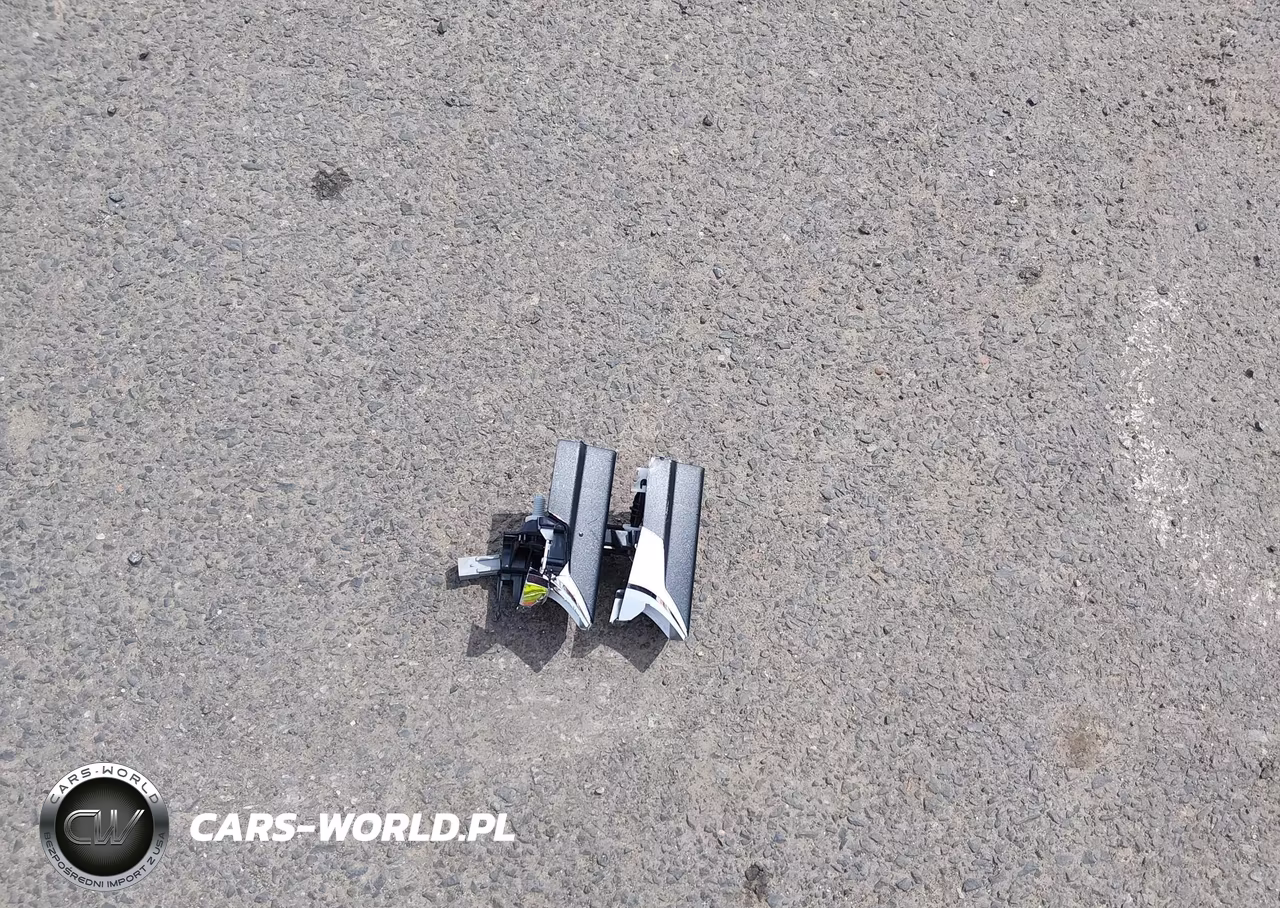 2019 Volvo Xc40 T5 Momentum-T5 R-Design VIN:YV4162XZ0K2013564 - 12