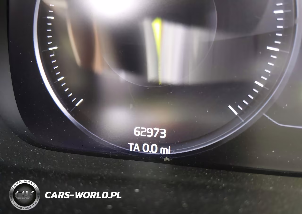 2019 Volvo Xc40 T5 Momentum-T5 R-Design VIN:YV4162XZ0K2013564 - 16