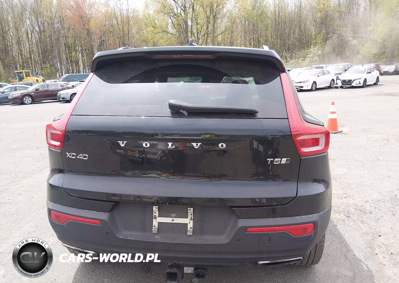2019 Volvo Xc40 T5 Momentum-T5 R-Design VIN:YV4162XZ0K2013564 - 17