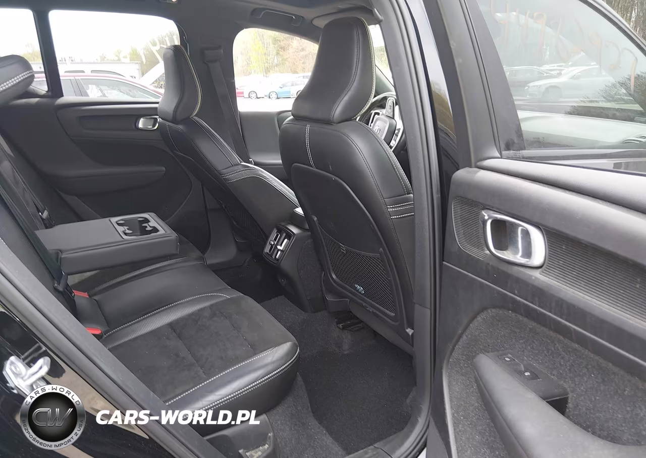 2019 Volvo Xc40 T5 Momentum-T5 R-Design VIN:YV4162XZ0K2013564 - 8