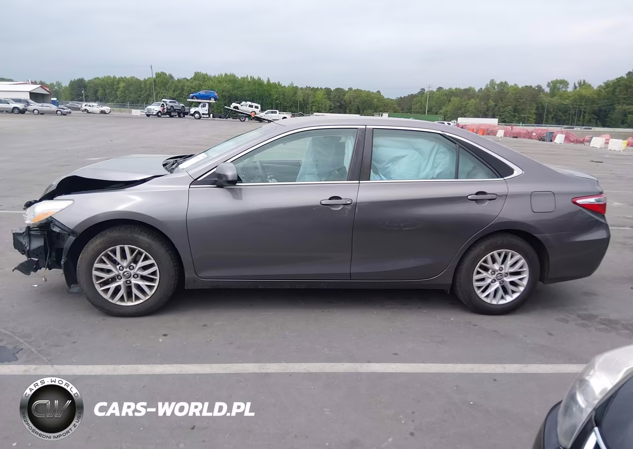2017 Toyota Camry Le VIN:4T1BF1FK6HU724605 - 14