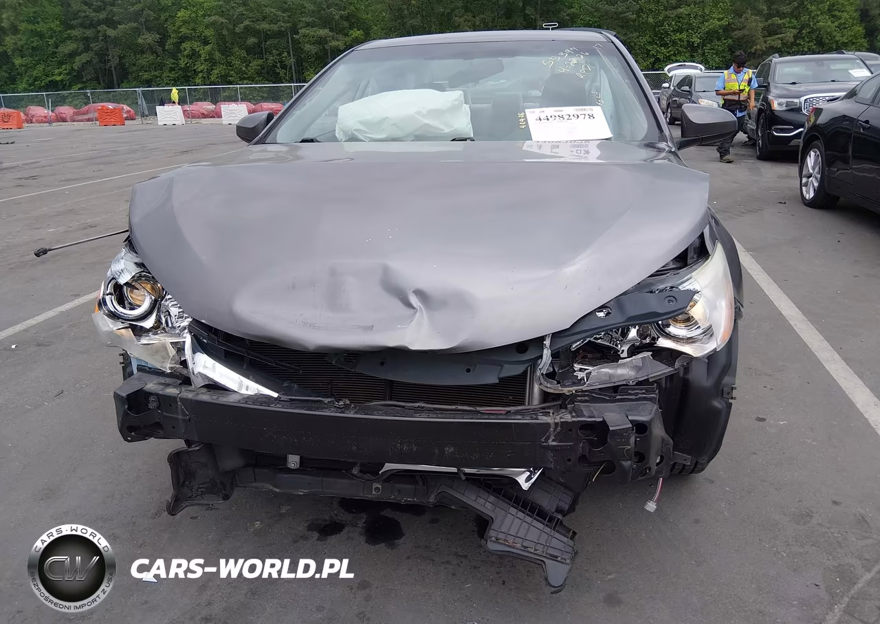 2017 Toyota Camry Le VIN:4T1BF1FK6HU724605 - 6