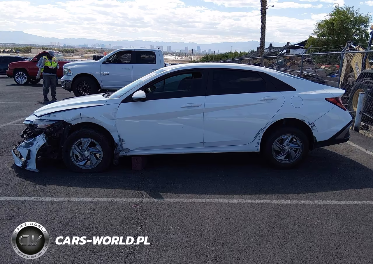 2024 Hyundai Elantra Se VIN:KMHLL4DG8RU767812 - 14