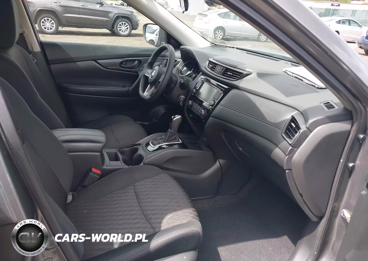 2019 Nissan Rogue S VIN:5N1AT2MV5KC845470 - 5