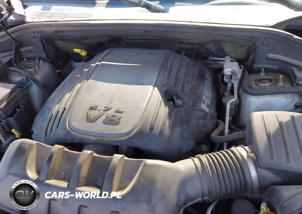 2011 Jeep Grand Cherokee Laredo VIN:1J4RR4GT1BC647183 - 10
