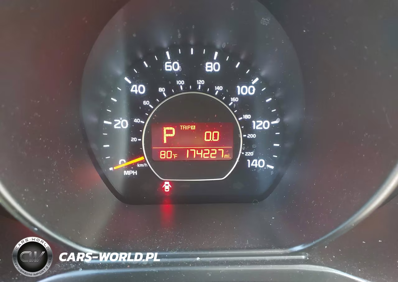 2015 Kia Soul + VIN:KNDJP3A51F7155507 - 7