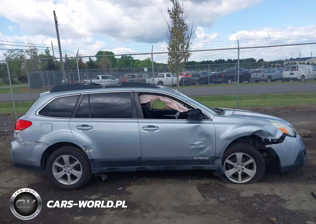 2013 Subaru Outback 2.5I Premium VIN:4S4BRCCC5D3276843 - 12