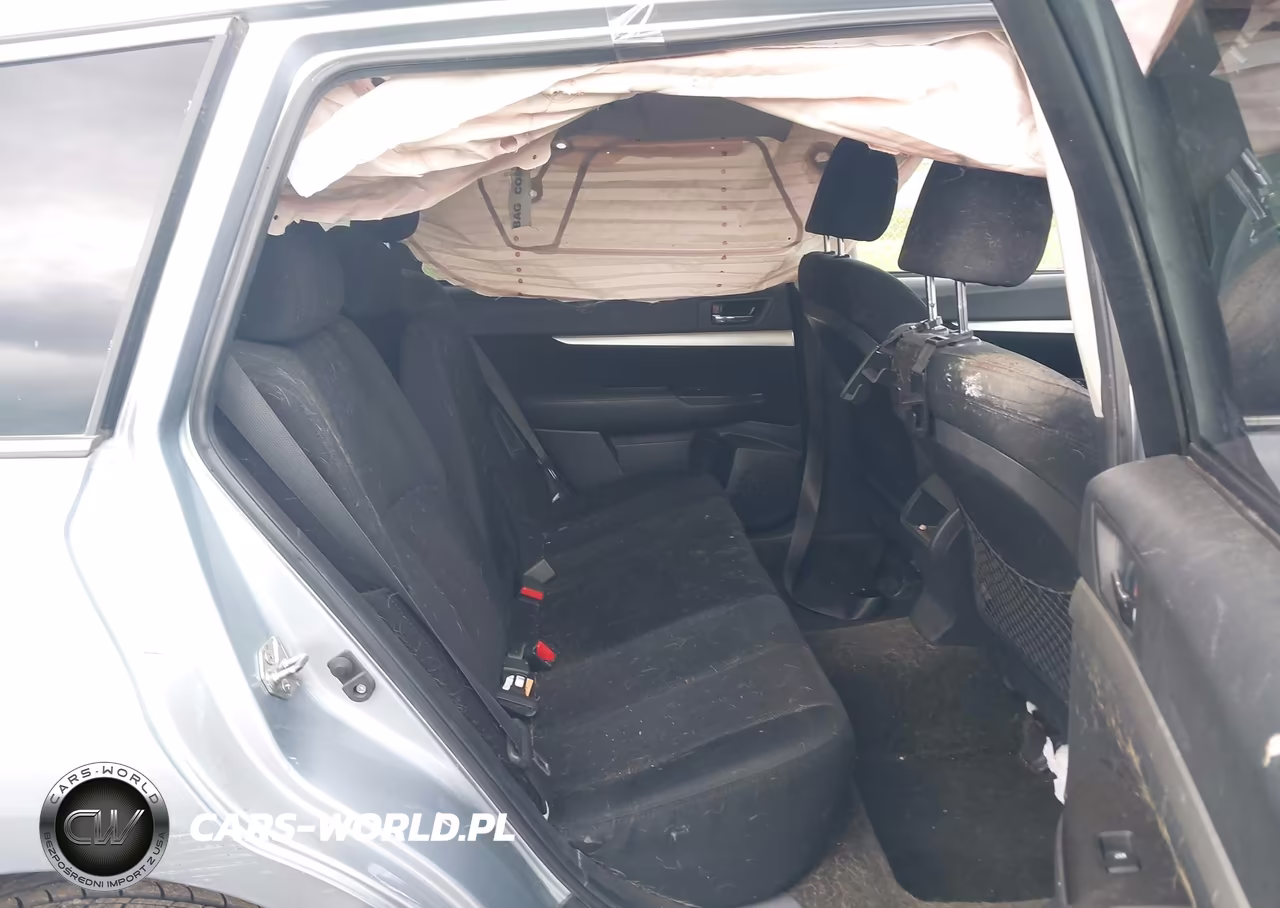 2013 Subaru Outback 2.5I Premium VIN:4S4BRCCC5D3276843 - 8