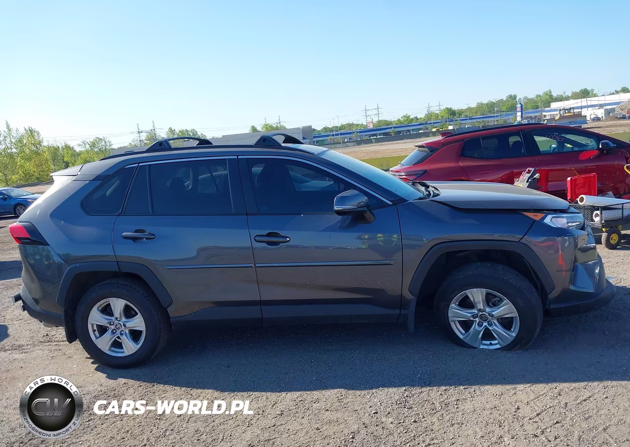 2021 Toyota Rav4 Xle VIN:2T3P1RFV6MC231622 - 13