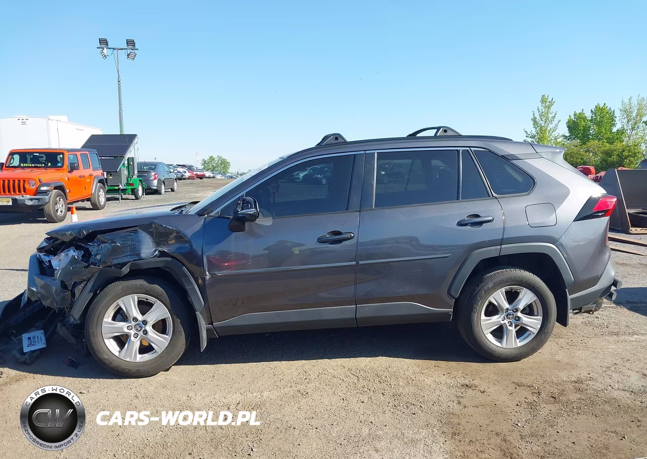 2021 Toyota Rav4 Xle VIN:2T3P1RFV6MC231622 - 14
