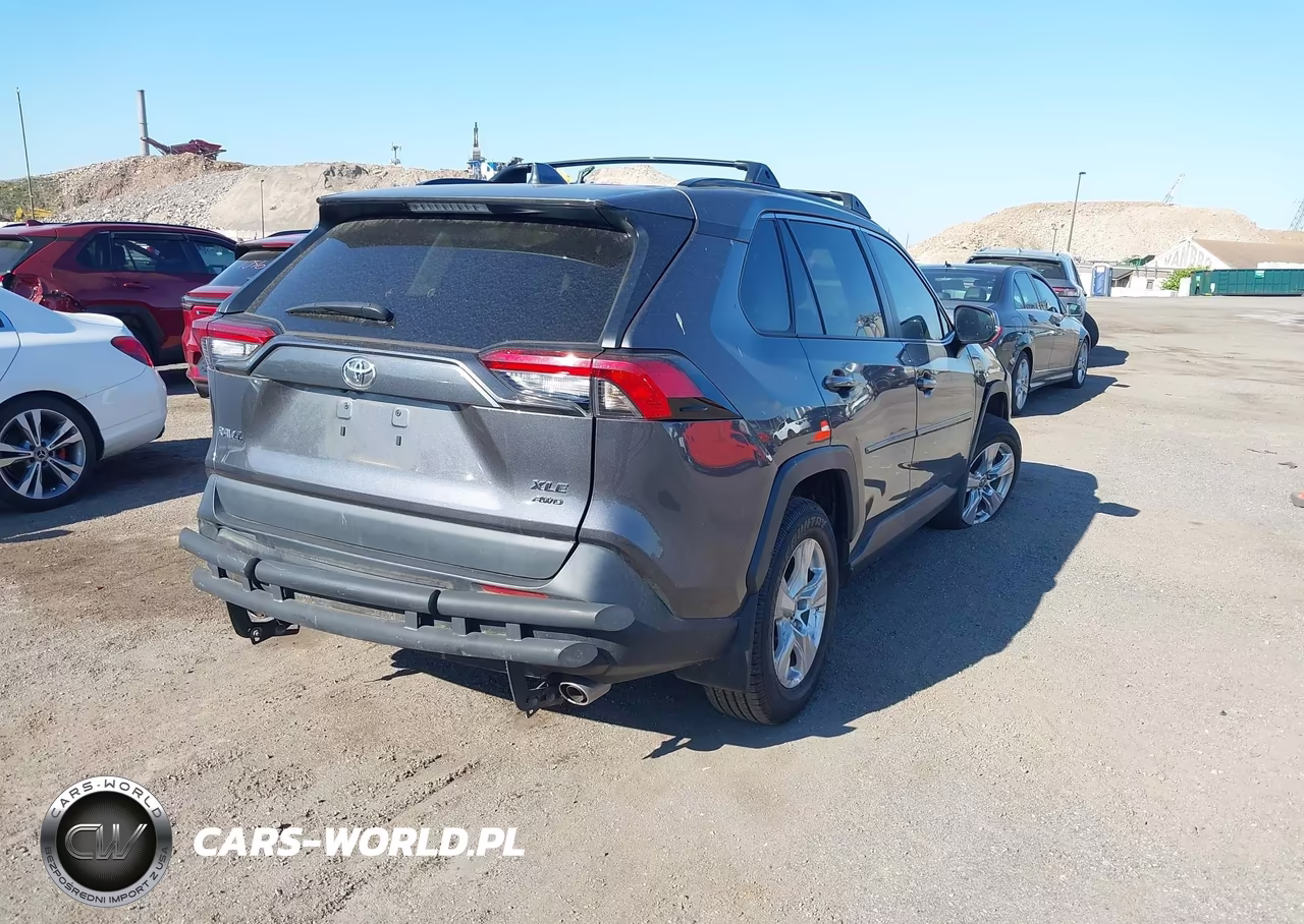 2021 Toyota Rav4 Xle VIN:2T3P1RFV6MC231622 - 4