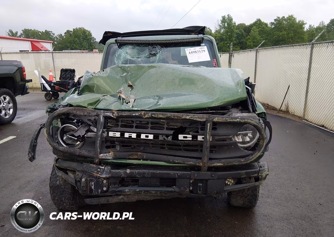 2022 Ford Bronco Black Diamond VIN:1FMDE5BH5NLA99323 - 13
