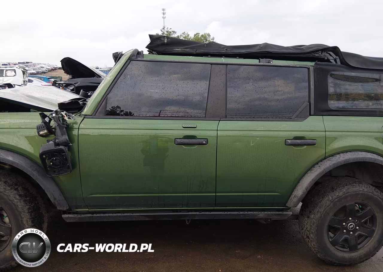 2022 Ford Bronco Black Diamond VIN:1FMDE5BH5NLA99323 - 15