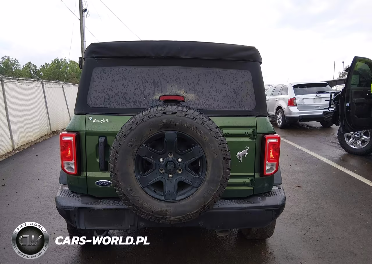 2022 Ford Bronco Black Diamond VIN:1FMDE5BH5NLA99323 - 17
