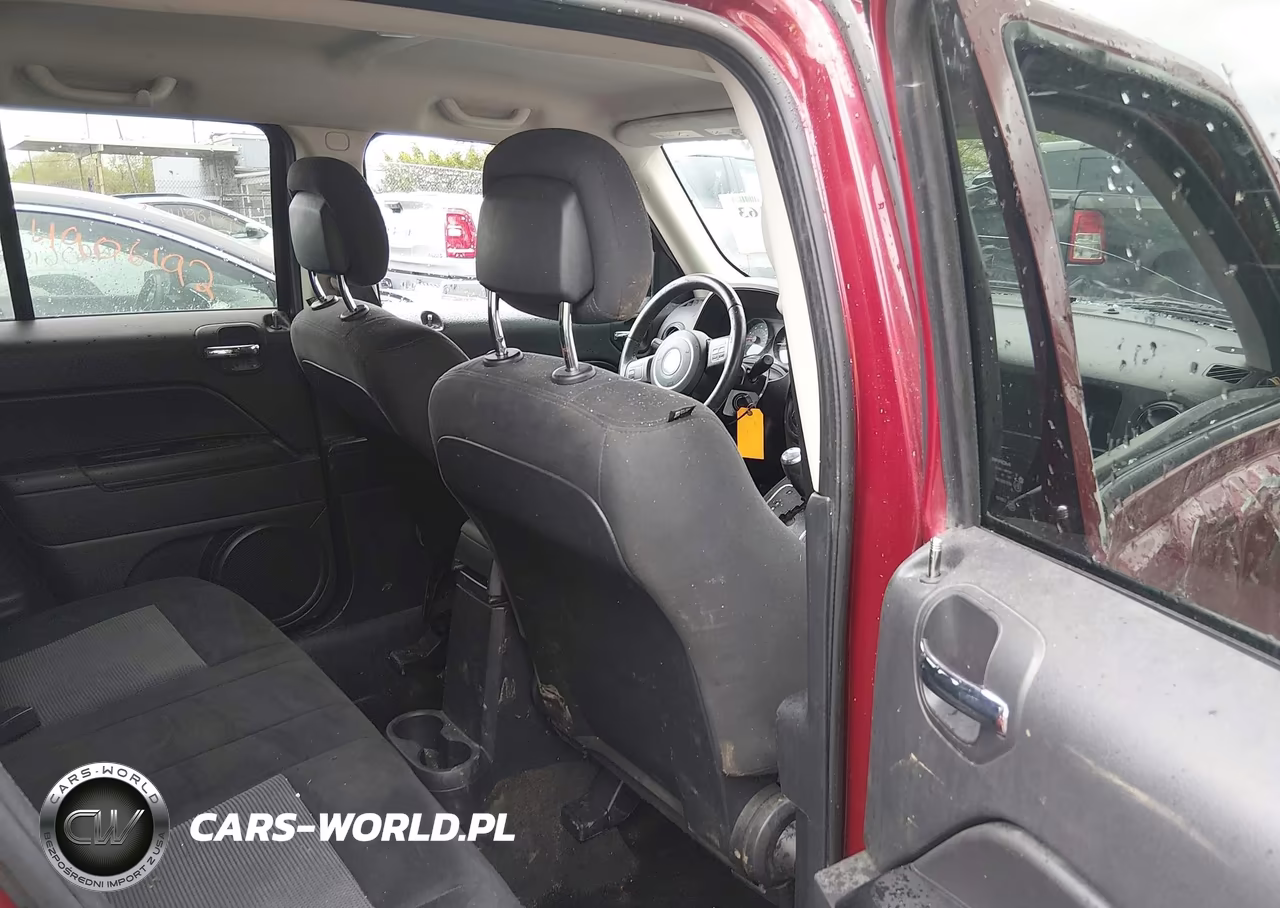 2017 Jeep Patriot Latitude 4X4 VIN:1C4NJRFB4HD174299 - 8