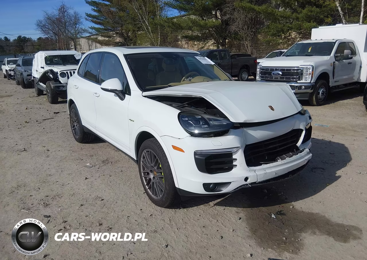2017 Porsche Cayenne E-Hybrid S-S Platinum Edition