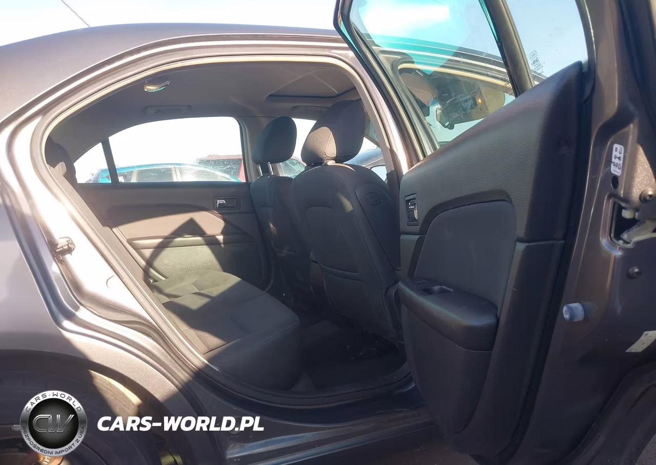 2010 Ford Fusion Se VIN:3FAHP0HA2AR410575 - 8
